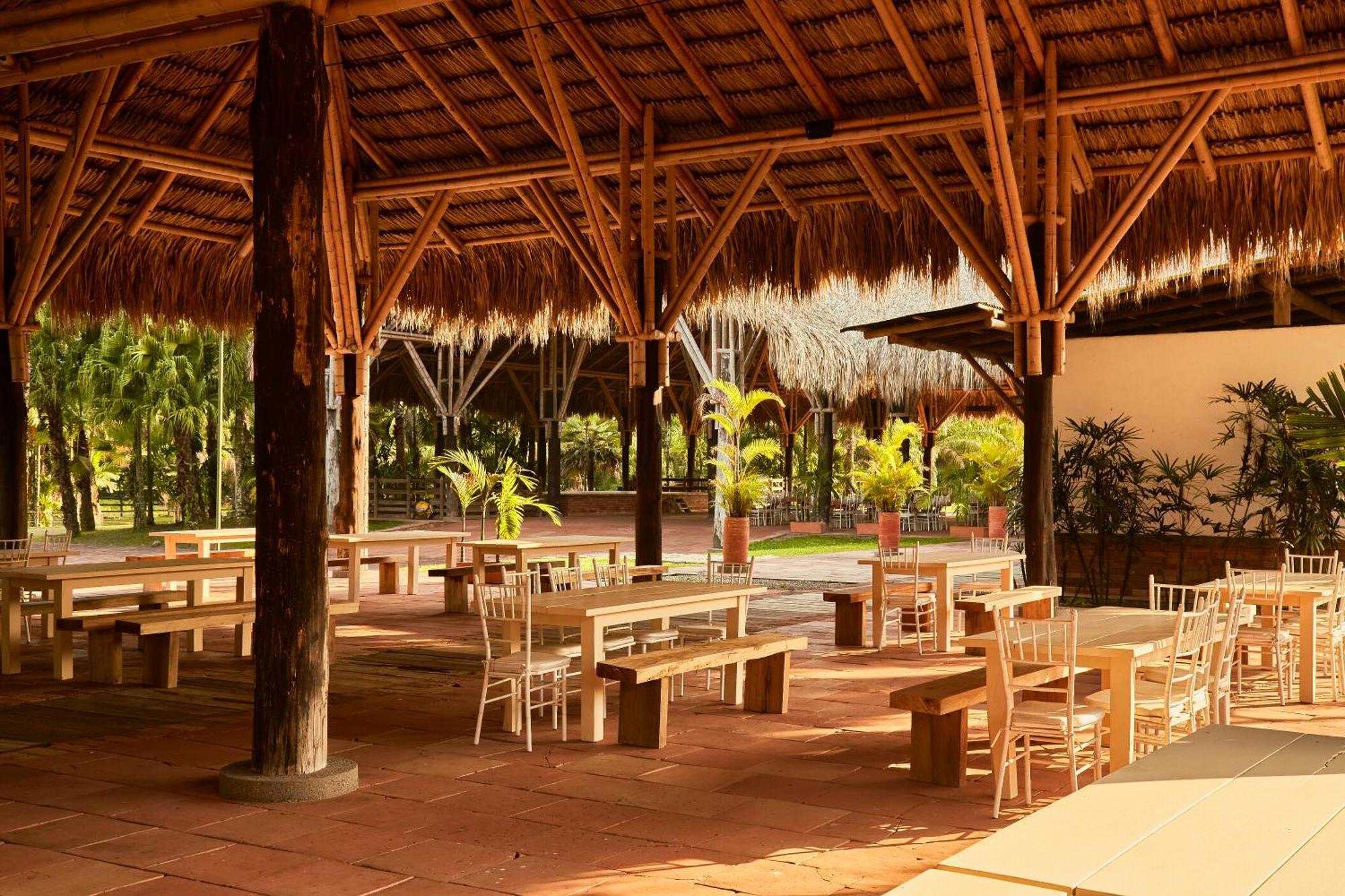 Hotel Reserva De Piedemonte ビリャビセンシオ エクステリア 写真