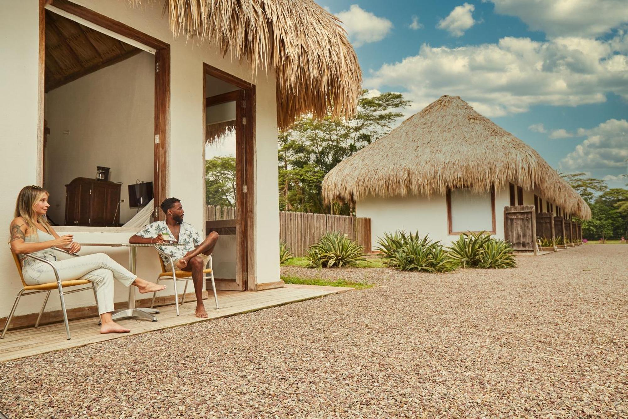 Hotel Reserva De Piedemonte ビリャビセンシオ エクステリア 写真
